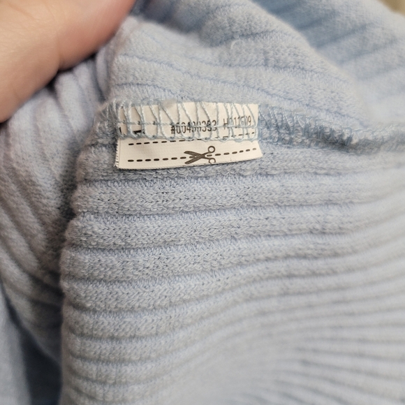 Blue Ribbed Button-Up Vest - Picture 4 of 5